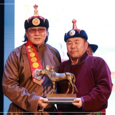 “АЙМГИЙН АЛДАРТ УЯАЧ” ЦОЛ ОЛГОЛОО | HuduuMN