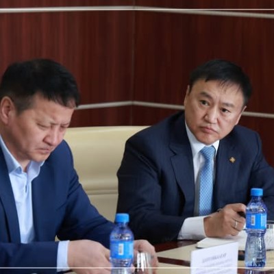 ЭРҮҮЛ МЭНДИЙН САЙД Ж.ЧИНБҮРЭН ӨВӨРХАНГАЙ АЙМАГТ АЖИЛЛАЖ БАЙНА | HuduuMN