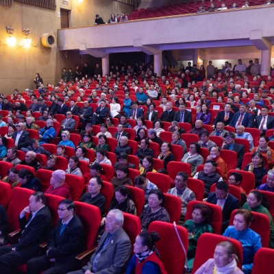 УИХ-ЫН ДАРГА ДАРХАНД АЖИЛЛАВ | HuduuMN