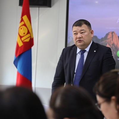 “БОЛОВСРОЛЫГ ДЭМЖИХ ЖИЛ”-ИЙН ХҮРЭЭНД ХАМТАРСАН УУЛЗАЛТ ЗОХИОН БАЙГУУЛЛАА | HuduuMN