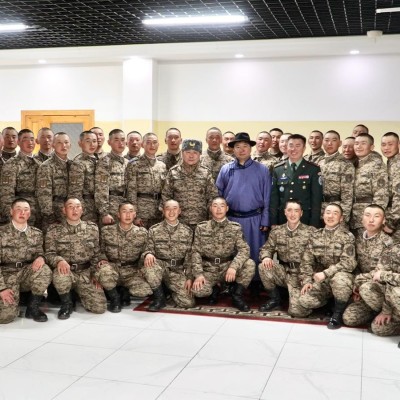 БАЯНХОНГОР АЙМАГ ДАХЬ БАРИЛГЫН ЦЭРГИЙН 339 ДҮГЭЭР АНГИД АЛБА ХААЖ БУЙ ЦЭРЭГ ДАЙЧДАА ЭРГЭВ | HuduuMN