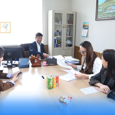 УЛАМЖЛАЛТЫН ЭМНЭЛГИЙГ 13 САЯ ТӨГРӨГИЙН ӨРТӨГ БҮХИЙ ОРЧИН ҮЕИЙН ТОНОГ ТӨХӨӨРӨМЖӨӨР ХАНГАЛАА  Баруун-Урт сумын ЗДТГ Аймгийн Уламжлалтын нэгдсэн эмнэлгийг орчин үеийн техник тоног төхөөрөмжөөр дэмжиж ажиллалаа. Нойр, харшил, бодисын солилцоо, эрэгтэйчүүд бол | HuduuMN