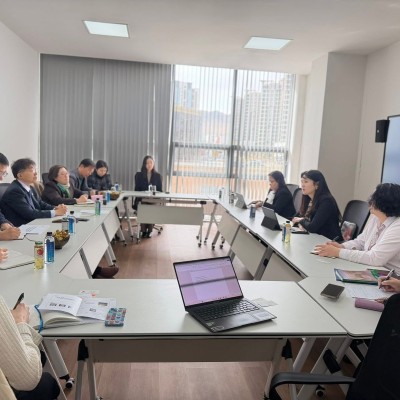 МОНГОЛ-СОЛОНГОСЫН АЯЛАЛ ЖУУЛЧЛАЛЫН ХАМТЫН АЖИЛЛАГАА ӨРГӨЖИЖ БАЙНА  | HuduuMN