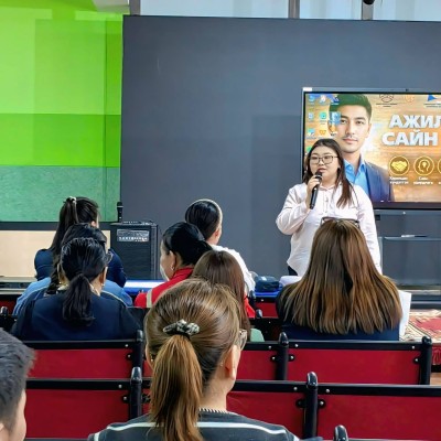 НАСАНД ХҮРЭЭГҮЙ ХҮНИЙГ АЖИЛЛУУЛАХЫГ ХОРИГЛОСОН АЖЛЫН БАЙРНЫ ЖАГСААЛТ БОЛОН ХҮҮХЭД БҮРТ ХАЙР АЯН"-НЫ ТАЛААР МЭДЭЭЛЭЛ ХҮРГЭЖ АЖИЛЛАЛАА. | HuduuMN