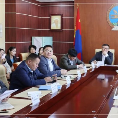 АЙМГИЙН ОНЦГОЙ КОМИСС ХУРАЛДЛАА | HuduuMN