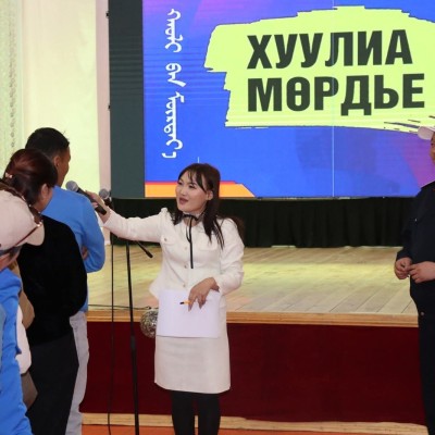 ЗАГ СУМД “ИРГЭДЭД ЭРХ ЗҮЙН МЭДЛЭГ ОЛГОХ СУРГАЛТ, ӨДӨРЛӨГ”  АРГА ХЭМЖЭЭГ  БАЙГУУЛСАН БАЙНА | HuduuMN