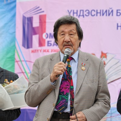 "Үндэсний бичиг, соёл, номын өдрүүд-2️⃣0️⃣2️⃣6️⃣" хаврын баяр "Илүү их уншъя - Эх дэлхийгээ хайрлая" уриан дор 2026 оны 05 дугаар сарын 16,17-ны өдрүүдэд Г.Дэмид жанжны талбайд зохион байгуулагдаж байна | HuduuMN