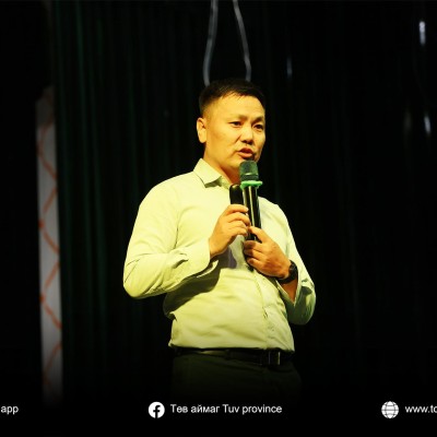 "МЭРГЭЖЛЭЭ ХЭРХЭН ЗӨВ СОНГОХ ВЭ?" СУРГАЛТАД АХЛАХ АНГИЙН СУРАГЧИД ХАМРАГДАЖ БАЙНА | HuduuMN