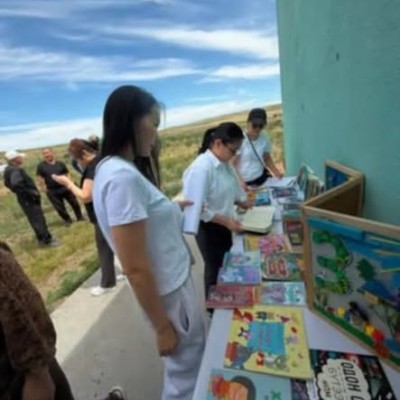ХӨДӨӨГИЙН БАГТ ЗӨӨВРИЙН НОМЫН САНГААР ҮЙЛЧИЛЛЭЭ. | HuduuMN