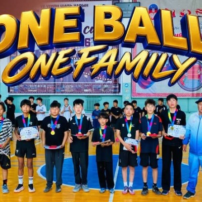 "One ball One family" тэмцээний хөл бөмбөгийн төрөл 5-7, 8-9, 10-12 анги гэсэн 3 насны ангилалаар амжилттай зохион байгуулагдлаа. | HuduuMN