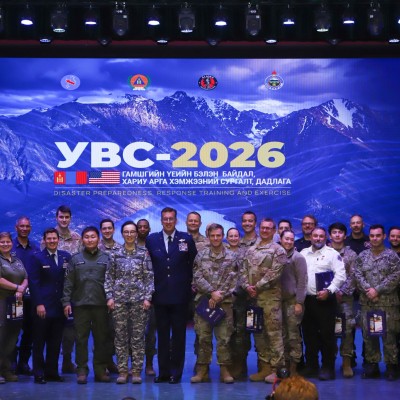 “УВС-2026” ХАМТАРСАН СУРГАЛТ, ДАДЛАГА БОЛОН УВС АЙМГИЙН ГАМШГААС ХАМГААЛАХ ИЖ БҮРЭН СУРГУУЛЬ ӨНДӨРЛӨЛӨӨ Монгол Улс, Америкийн Нэгдсэн Улсын хамтарсан “Увс-2026” гамшгийн үеийн бэлэн байдал, хариу арга хэмжээний сургалт, дадлага болон Увс аймгийн гамшгаас  | HuduuMN
