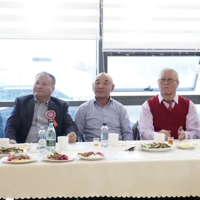АЙМГИЙН ЗАСАГ ДАРГА С.МӨНХЧУЛУУН “ЭЛГЭМСЭГ ДОТНО ДУНДГОВЬ” ХОЛБООНЫ 10 ЖИЛИЙН ОЙН БАЯРЫН ҮЙЛ АЖИЛЛАГААНД ОРОЛЦЛОО | HuduuMN