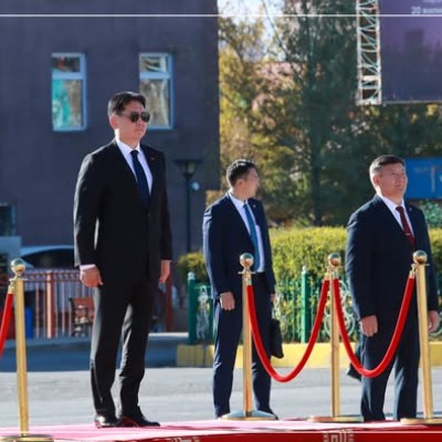 МОНГОЛ УЛСЫН ЕРӨНХИЙЛӨГЧ АРВАЙХЭЭР СУМАНД АЖИЛЛАЖ БАЙНА | HuduuMN