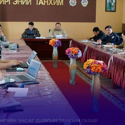 АЙМГИЙН ЗАСАГ ДАРГЫН ОРЛОГЧ Ч.ГАНБАТ ЦАГААН-ОВОО СУМАНД АЖИЛЛАЖ БАЙНА | HuduuMN