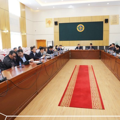 ХҮННҮ ХОТ ТӨЛӨВЛӨЛТИЙН ТАЛААР АЖЛЫН ХЭСЭГ ИРЖ АЙМГИЙН УДИРДЛАГУУДТАЙ УУЛЗЛАА | HuduuMN