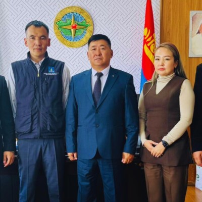 ТӨВ АЙМАГ ДАХЬ ТӨРИЙН ЦАХИМ ҮЙЛЧИЛГЭЭНИЙ ХЭЛТСИЙН ДАРГААР Б.ДОВДОНЦЭРЭНГ ТОМИЛЛОО | HuduuMN