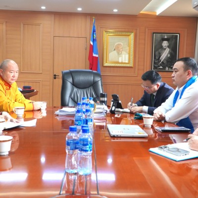 “ДИЛОВ ХУТАГТ САН”-ТАЙ ШАШНЫ АЯЛАЛ ЖУУЛЧЛАЛ, ЭРҮҮЛ МЭНДИЙН ЧИГЛЭЛЭЭР ХАМТРАН АЖИЛЛАНА | HuduuMN