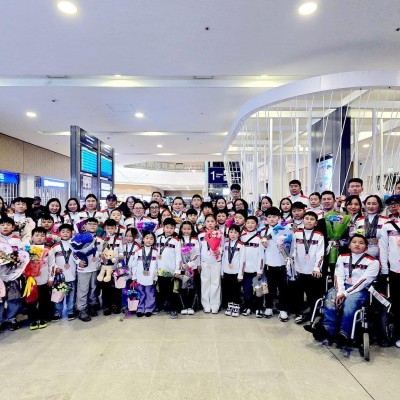 ДАРХАНЫ ХҮҮХДҮҮД АЗИ ТИВИЙН АВАРГЫН 29 БАГЦ МЕДАЛИЙН ЭЗЭД БОЛЖЭЭ | HuduuMN