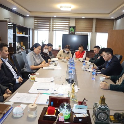 УИХ-ЫН ГИШҮҮН Ж.БАЯСГАЛАН БАЯНХОНГОР АЙМАГТ АЖИЛЛАЖ БАЙНА | HuduuMN