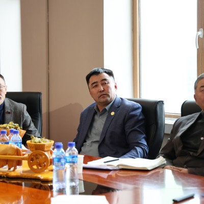 БАЙГАЛЬ ОРЧИН, ХӨДӨӨГИЙН ХӨГЖЛИЙН ХОРООНЫ ХУРАЛ БОЛЛОО | HuduuMN