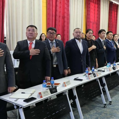 Баянхонгор: АЙМГИЙН ИТХ-ЫН ЭЭЛЖИТ IX ХУРАЛДААН ЭХЭЛЛЭЭ | HuduuMN