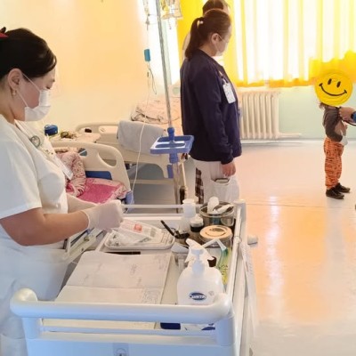 ҮҮХДИЙН ТАСАГТ ХЭВТЭН ЭМЧЛҮҮЛЖ БАЙГАА ХҮҮХДҮҮДИЙН 75,7% ХУВЬ НЬ ТОМУУ, ТОМУУ ТӨСТ ӨВЧЛӨЛТЭЙ БАЙНА | HuduuMN