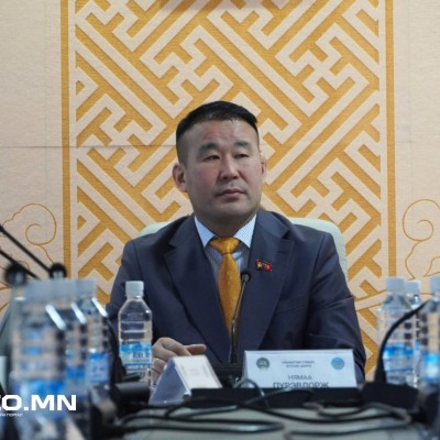 Улаангом сумын ИТХ-ын 9 дэх удаагийн сонгуулийн ээлжит VI хуралдаанаар | HuduuMN