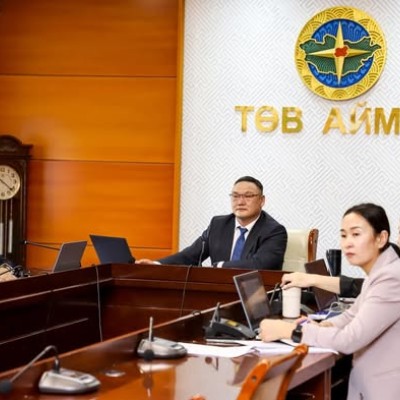 АЙМГИЙН ЗАСАГ ДАРГЫН ЗӨВЛӨЛИЙН 2026 ОНЫ АНХДУГААР ХУРАЛДААН ХУРАЛДАЖ БАЙНА | HuduuMN