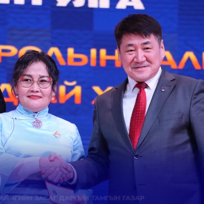 БОЛОВСРОЛЫН САЛБАРЫН ТЭРГҮҮНИЙ АЛБАН ХААГЧДЫГ ШАГНАЛАА | HuduuMN