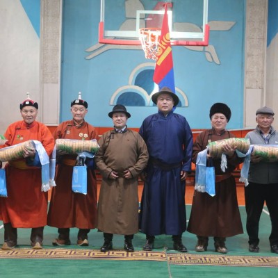 ХҮНДЭТГЭЛ ҮЗҮҮЛЛЭЭ | HuduuMN