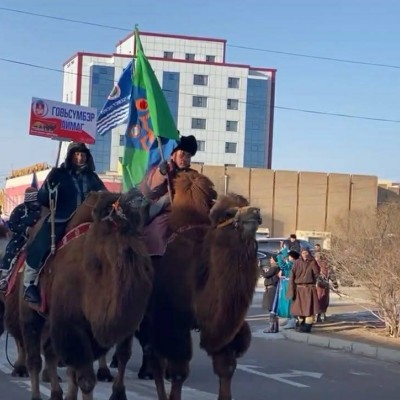 Дундговь аймагт зохион байгуулагдсан өвлийн их наадамд Мөнх багийн малчин Г.Сүхээ, Н.Энхбаатар, О.Цэдэгсүрэн, Э.Болд, Н.Баасандорж, Б.Шинэхүү, Э.Болормаа, Д.Нарантуяа, мөн Найрамдал багийн малчин Р.Алтанцэцэг нар амжилттай оролцлоо | HuduuMN