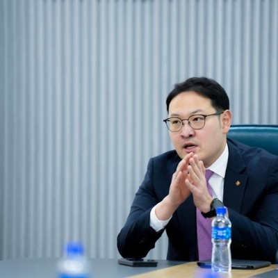 Э.БАТШУГАР: ГАР УТАСНААСАА КОМПАНИ БАЙГУУЛАХ, БИЗНЕСЭЭ ХЯНАХ  БОЛОМЖТОЙ БОЛЛОО | HuduuMN