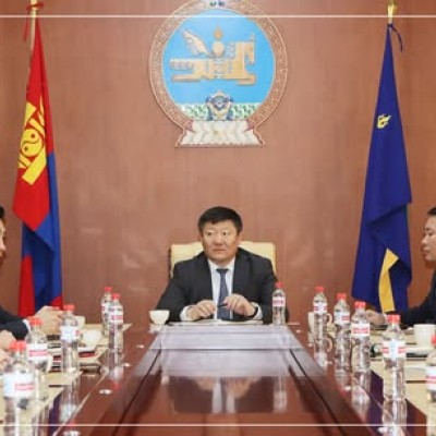 ТӨРИЙН ЦАХИМ ҮЙЛЧИЛГЭЭНИЙ ЗОХИЦУУЛАЛТЫН ГАЗРЫН АЖЛЫН ХЭСЭГ ӨВӨРХАНГАЙ АЙМАГТ АЖИЛЛАЖ БАЙНА | HuduuMN