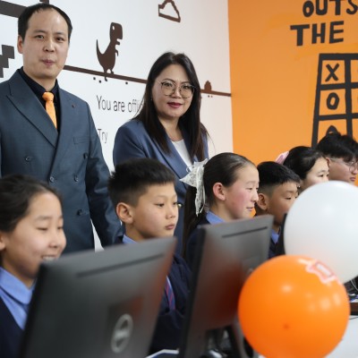 ЭРДЭНЭБУЛГАН СУМЫН 4-Р СУРГУУЛЬ ОРЧИН ҮЕИЙН КОМПЬЮТЕРИЙН ЛАБОРАТОРИТОЙ БОЛЛОО | HuduuMN